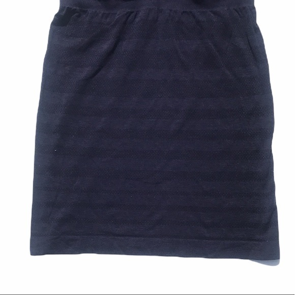 Lululemon Ebb & Flow Tank Deep Indigo - Picture 6 of 9